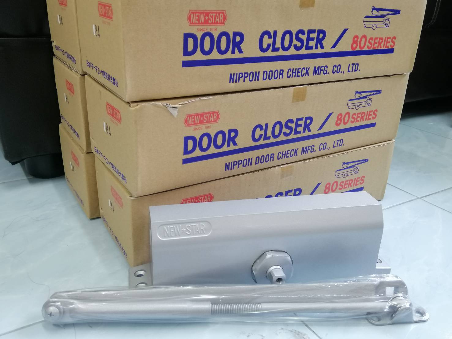 NEWSTAR 181 โช๊คอัพประตู Door Closer(แบบตั้งค้าง) 800X1800MM
